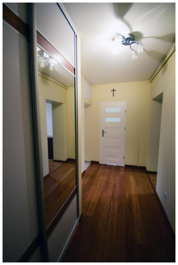 Color 24 Apartament IV Apartment Stalowa Wola Ngoại thất bức ảnh