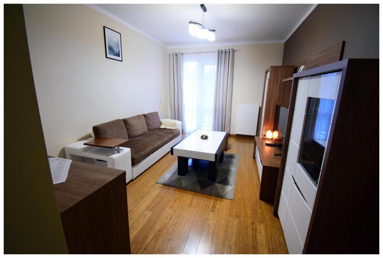 Color 24 Apartament IV Apartment Stalowa Wola Ngoại thất bức ảnh
